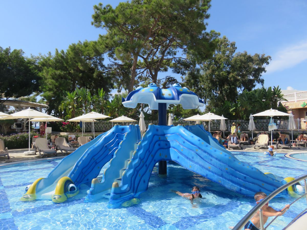 imagini hotel Rubi Platinum Resort